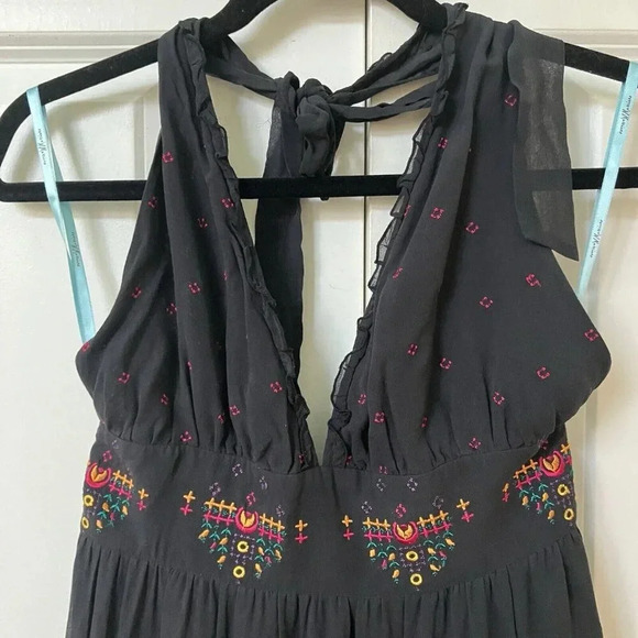 Marciano  Silk Black Tiered Embroidered Halter Dress Womens Small Long Maxi - Picture 5 of 8